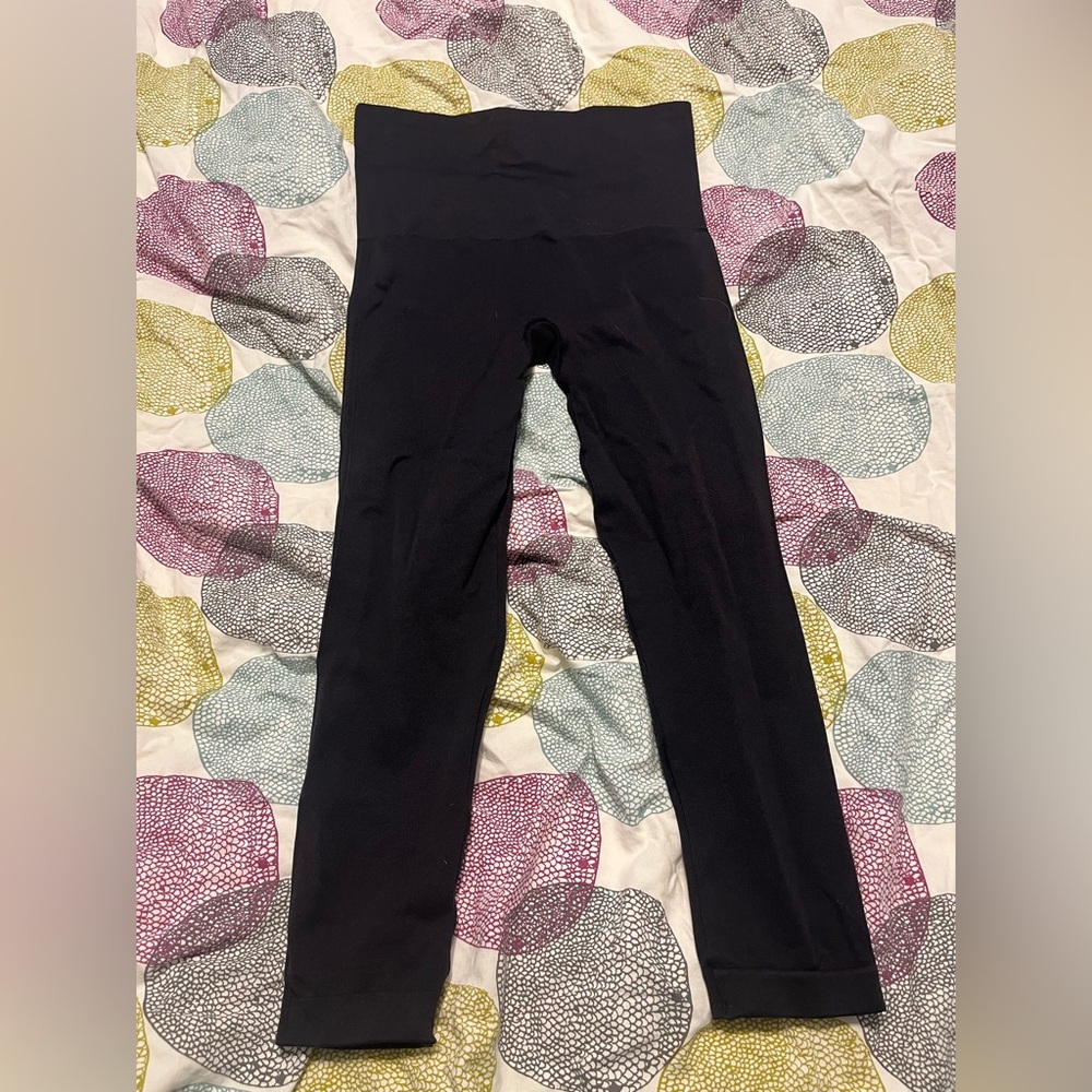 Spanx Look At Me Now Cropped Seamless Leggings